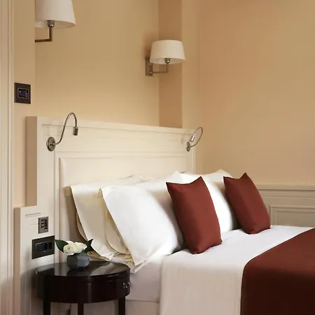 Boutique Alhambra Hotel 5*