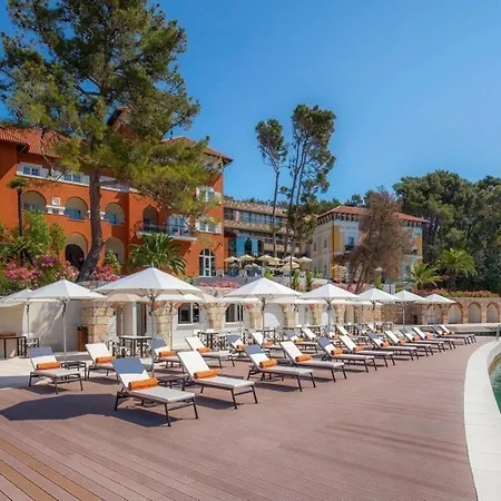 Boutique Alhambra Hotel 5*
