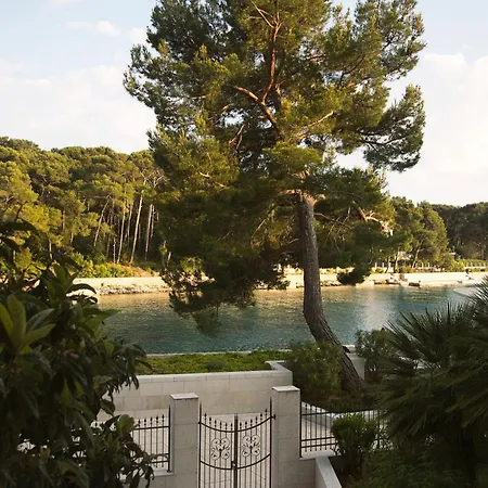Boutique Alhambra Hotel 5*