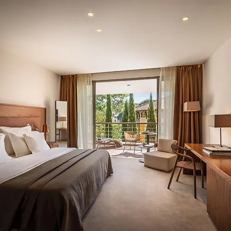 Boutique Alhambra Hotel 5*