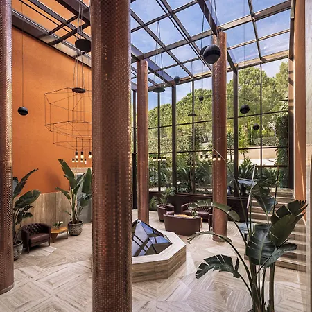 Boutique Alhambra Hotel 5*