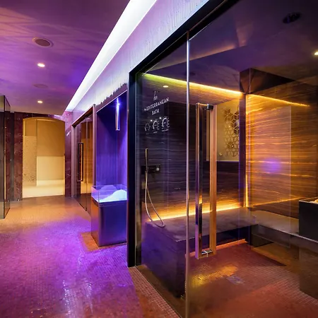 Boutique Alhambra Hotel 5*