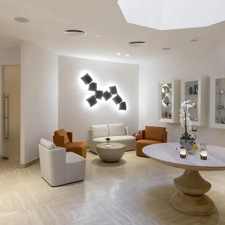 Boutique Alhambra Hotel 5*