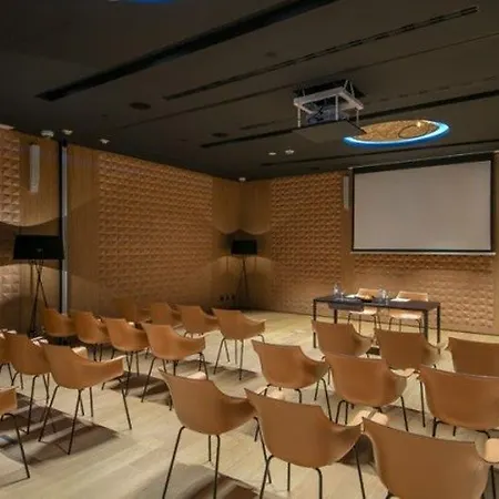 Boutique Alhambra Hotel 5*