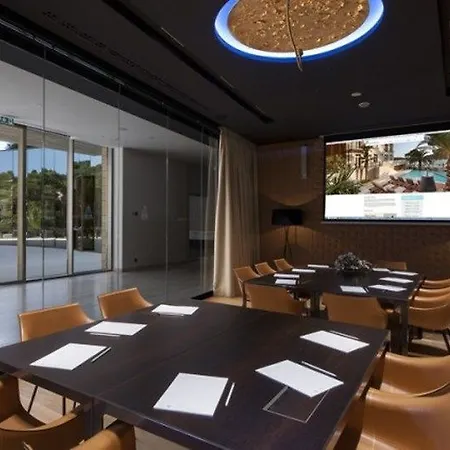 Boutique Alhambra Hotel 5*