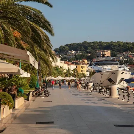 Boutique Alhambra Hotel Mali Losinj
