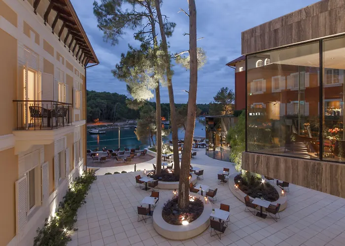 Boutique Alhambra 5*