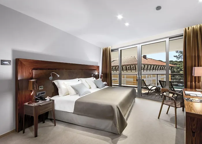 Boutique Alhambra Hotel 5*