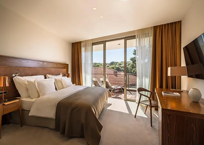 Boutique Alhambra Hotel 5*