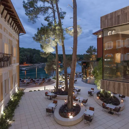 Boutique Alhambra 5*