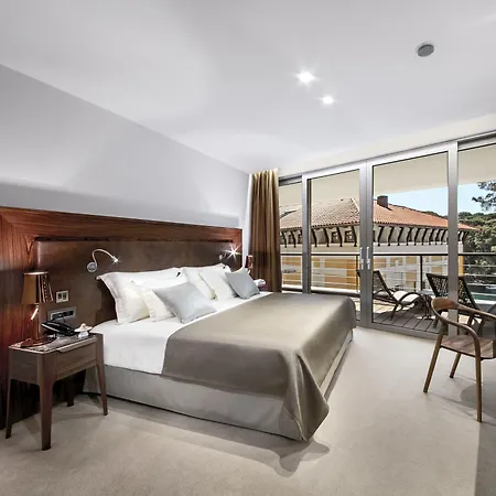 Boutique Alhambra Hotel 5*