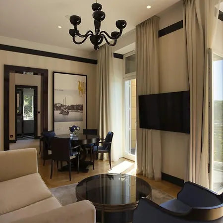 Boutique Alhambra 5*