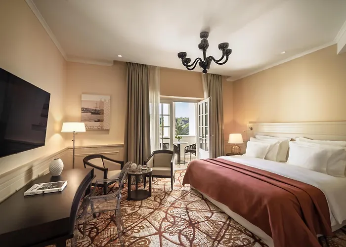 Отель Boutique Alhambra 5*